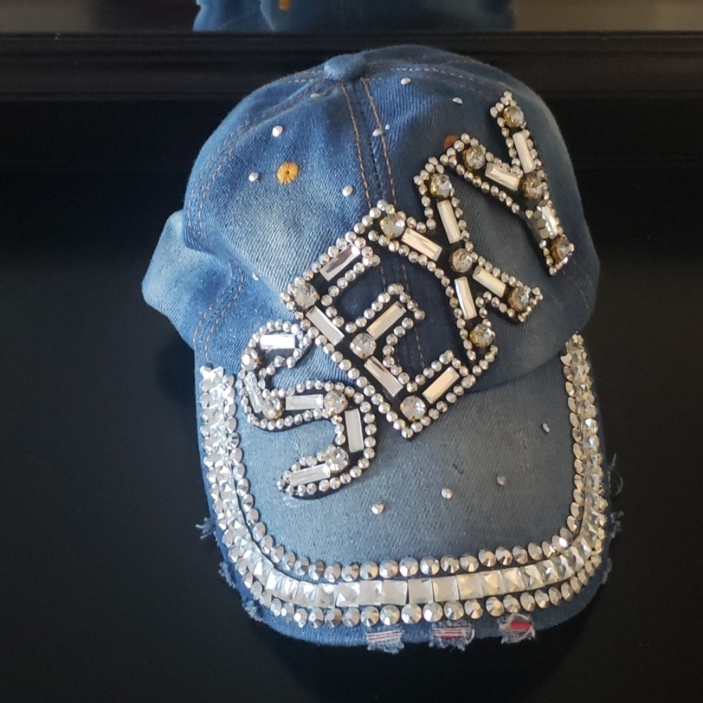 Womens hat